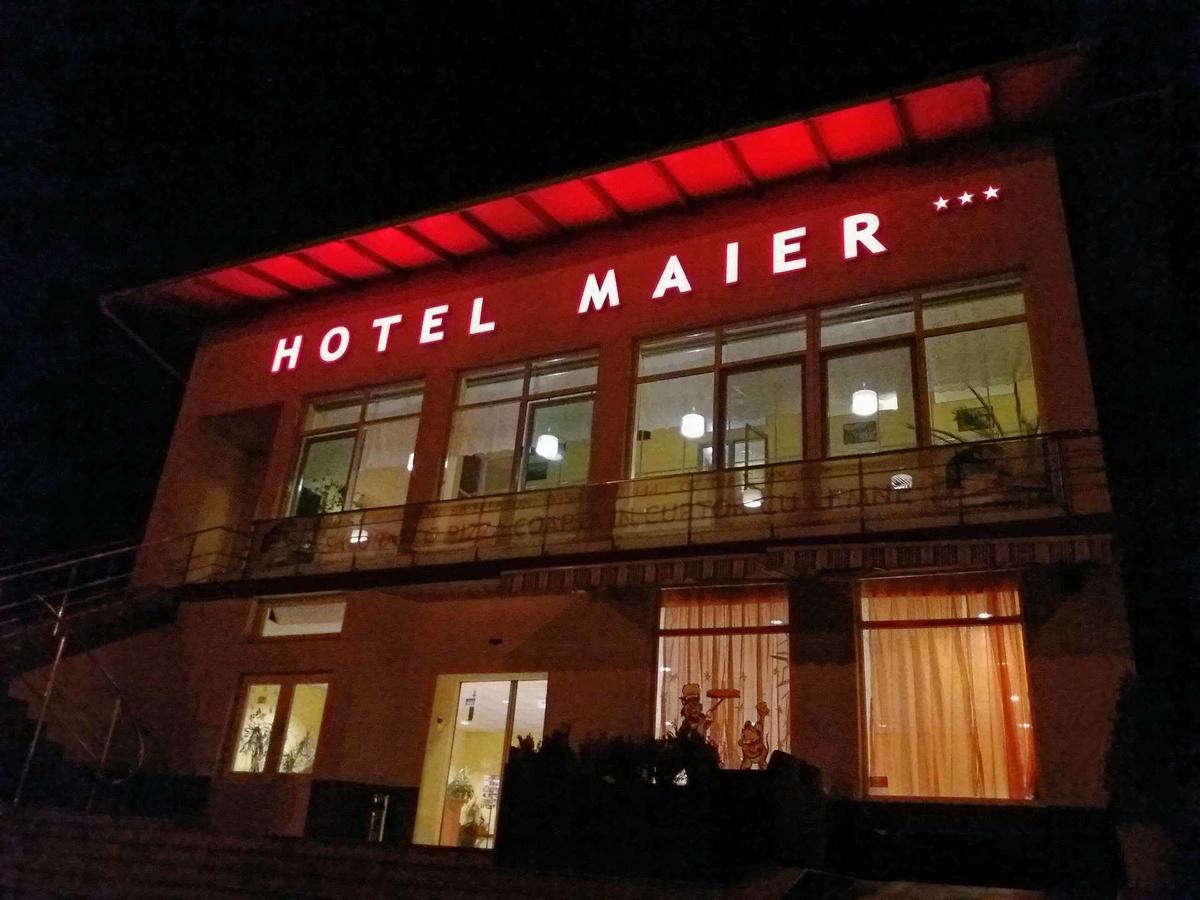Hotel Maier Hunedoara Exterior photo